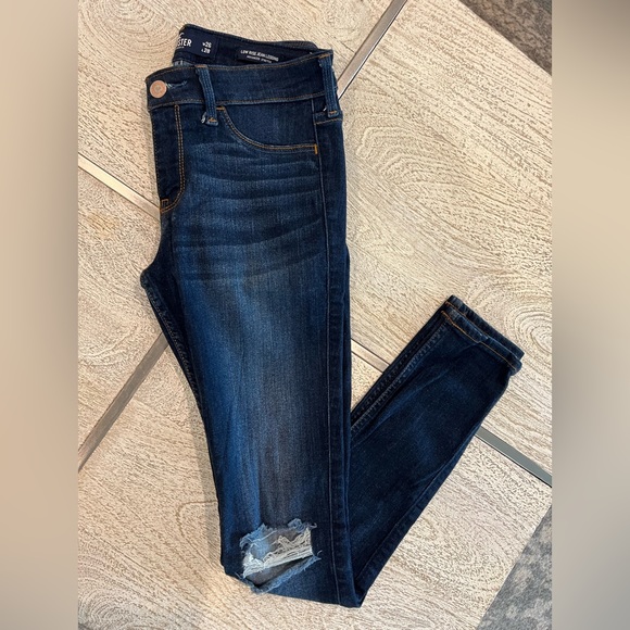 Hollister Denim - Hollister Low Rise Jean Leggings Size 3R Advanced Stretch